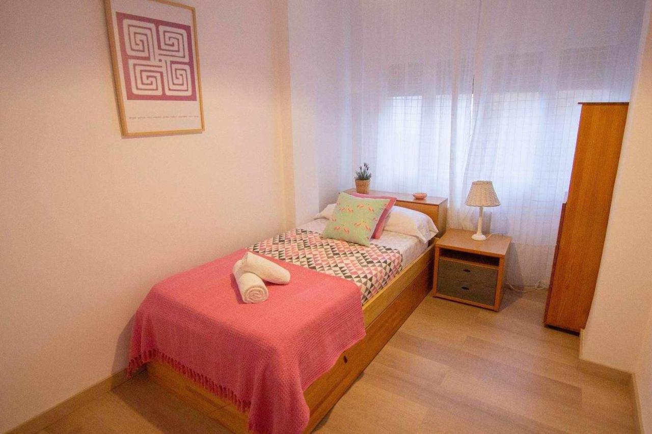 Habitahost Ramon Y Cajal Apartment เกว็งกา ภายนอก รูปภาพ